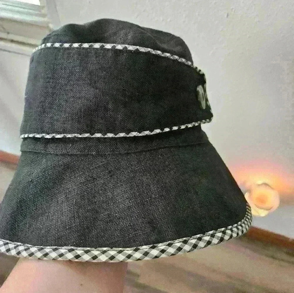 Summer tompkins Beautiful hat. Black w Black & white  plaid edge. Floppy bucket - Picture 3 of 7